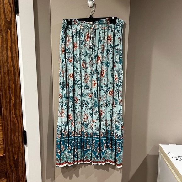 Maxi Skirt - Picture 1 of 4
